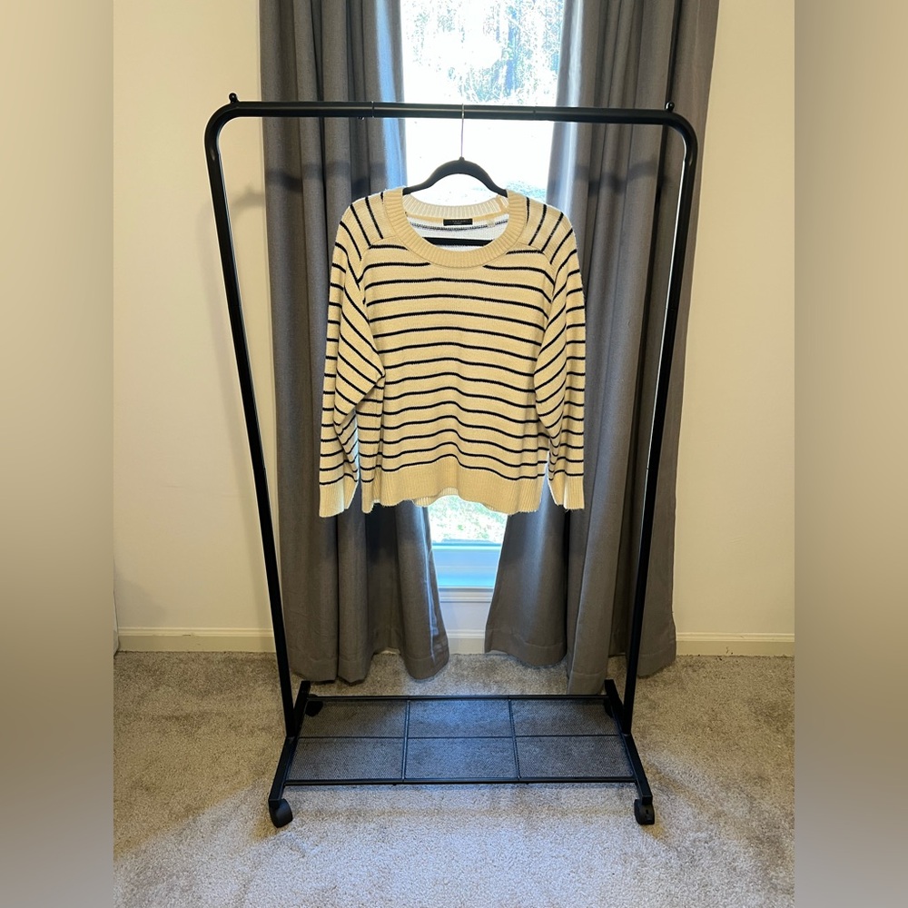 T Tahari Cream and Black Striped Sweatshirt